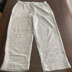 Old Navy High-Waisted Cropped Straight Sweatpants- Women’s Size Large
